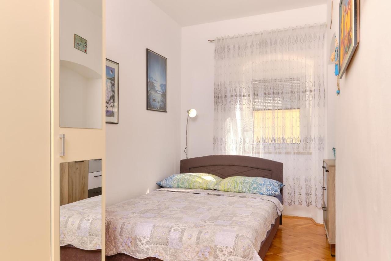 Apartament Snjezana Mali Lošinj Zewnętrze zdjęcie
